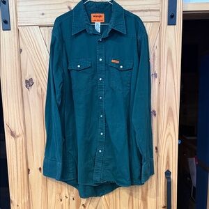 Wrangler green Long Sleeve Shirt